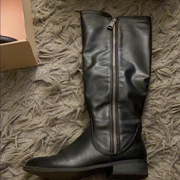 Black boots size 6 - Picture 2 of 5